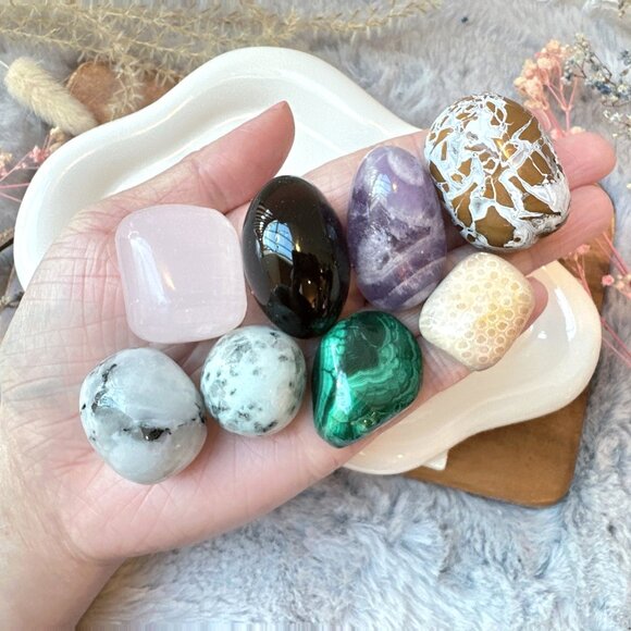 Set of 8 Crystal Tumbles - Picture 1 of 9